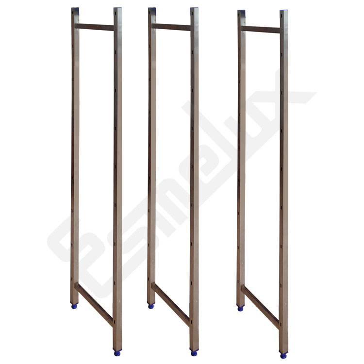 Bastidores en acero inoxidable. Son los laterales de las estanter�as
