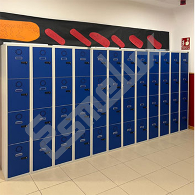 Taquillas met�licas con 4 puertas en altura para centros escolares