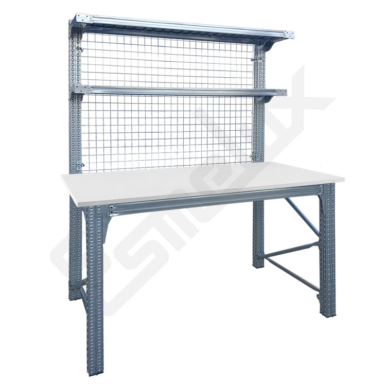 Banco met�lico con encimera de melamina de 1800 x 1000 mm, panel de malla trasero y 2 estantes en voladizo