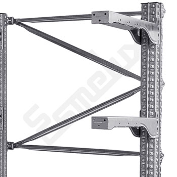 Detalle de los brazos de acero galvanizado de las estanter�as Cantilever