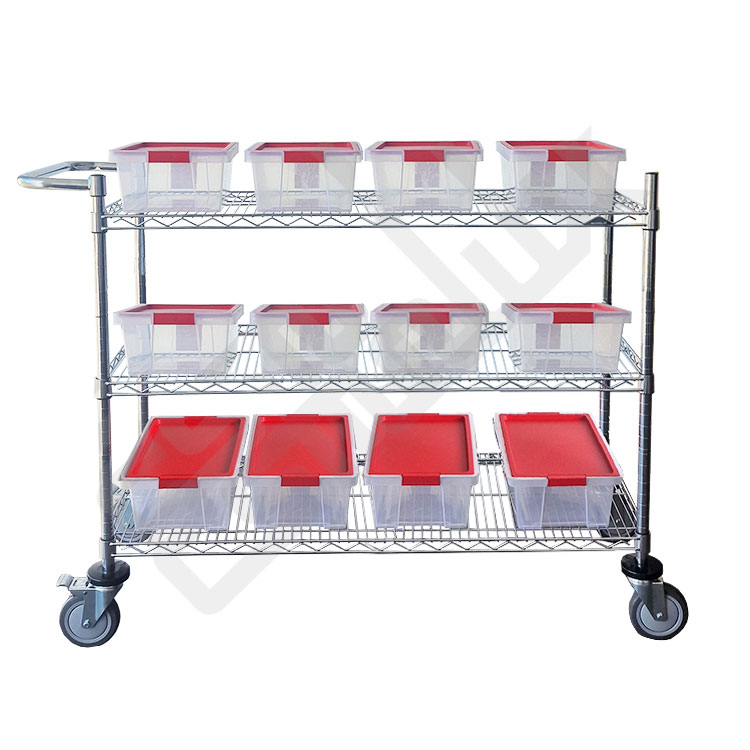 Carrito cromado que combina estantes de varilla con cajas organizadoras de cuerpo transparente