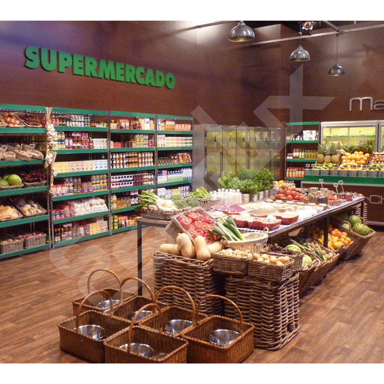 Supermercado de MasterChef con las estanter�as cromadas de Esmelux
