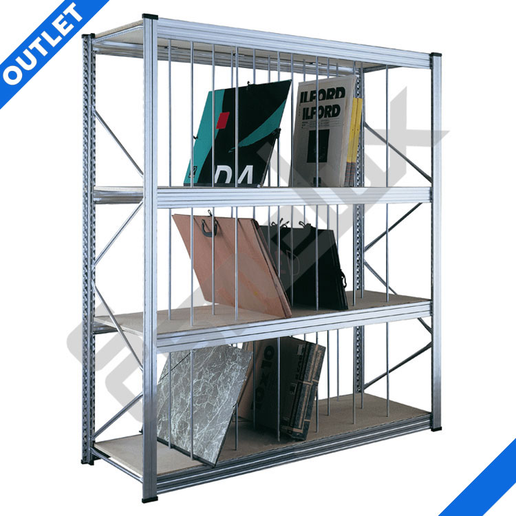 Estanter�as con separaciones indicadas para guardar en vertical portafolios y carpetas de gran tama�o, cuadros, dibujos de gran dimensi�n, piezas en proceso de restauraci�n, planchas de imprenta, etc.