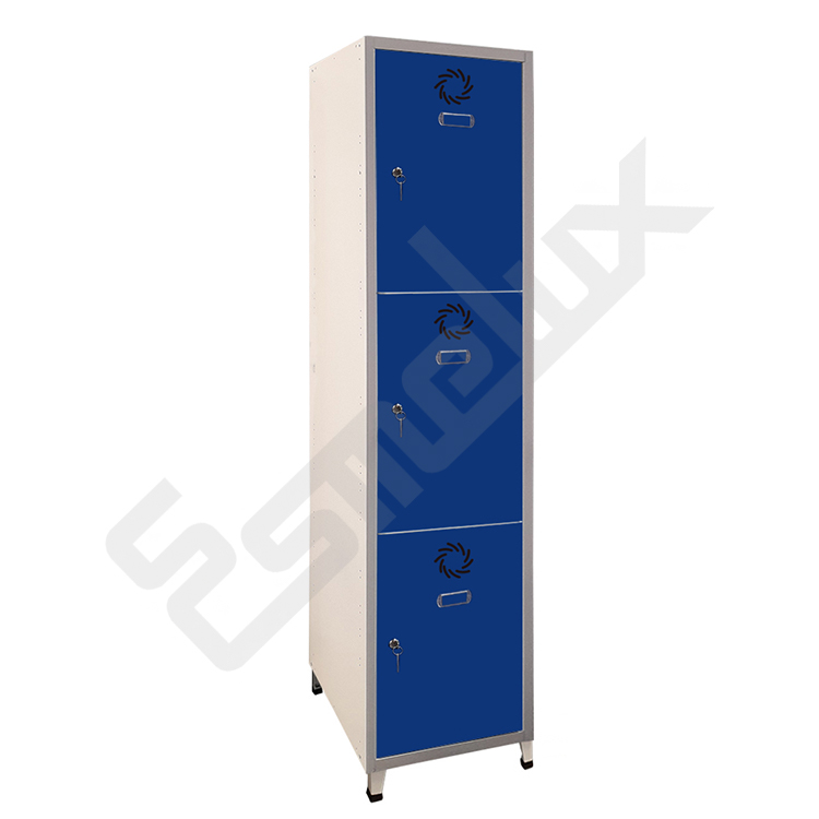 Locker o taquillas de vestuarios de 3 x 1 puertas. Cerradura de llave